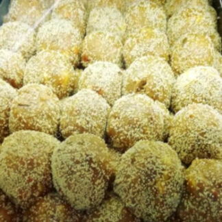 Indian Sweets Special Gond Rawa Laddu